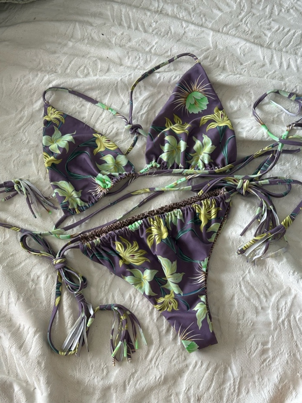 Sawvy top & Taylor bottom in Nia